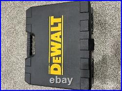 DEWALT 20V MAX XR Cable Stripper Cordless Kit DCE151
