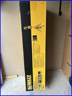 DeWalt DCL079B 20V MAX Cordless 3000 Lumens White LED Tripod Light, Bare Tool